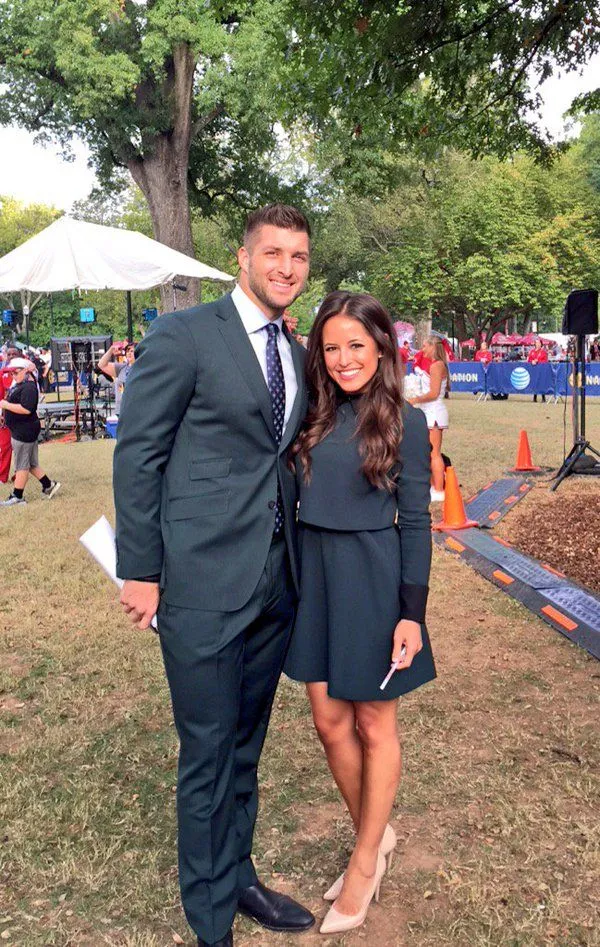 kaylee hartung husband
