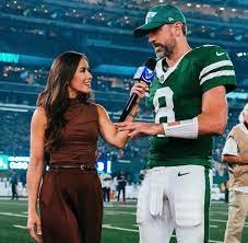 kaylee hartung husband
